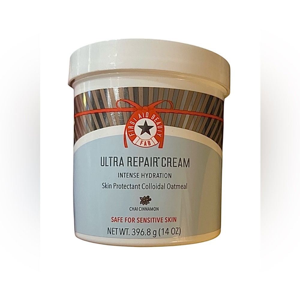First Aid Beauty Ultra Repair Cream Intense Hydration Chai Cinnamon 14 oz. NEW!